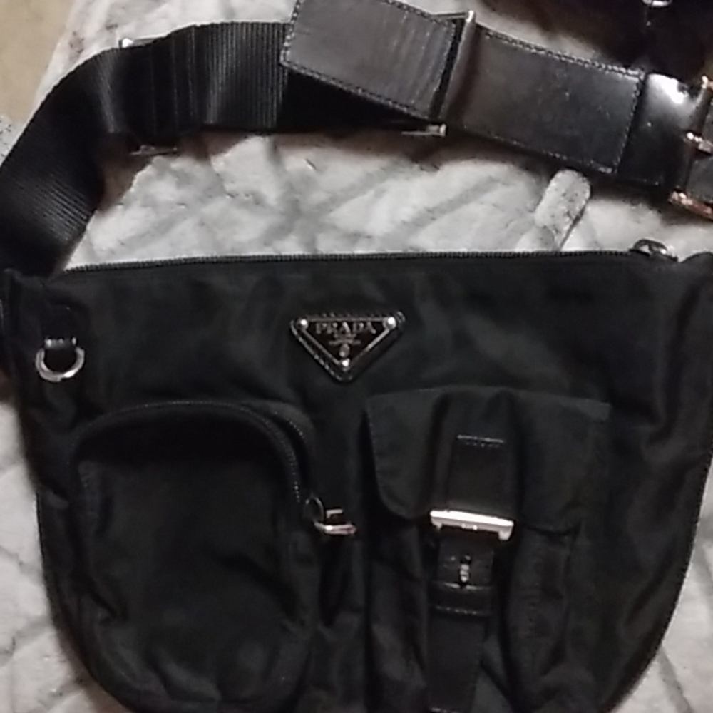 Black Prada Phanypack